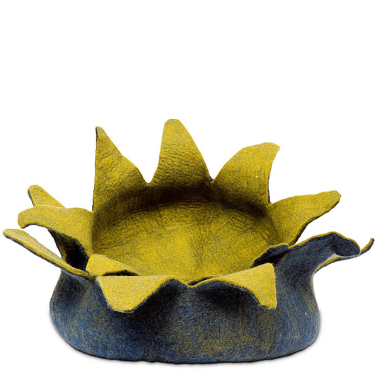 Petal Wool Pet Basket 20"